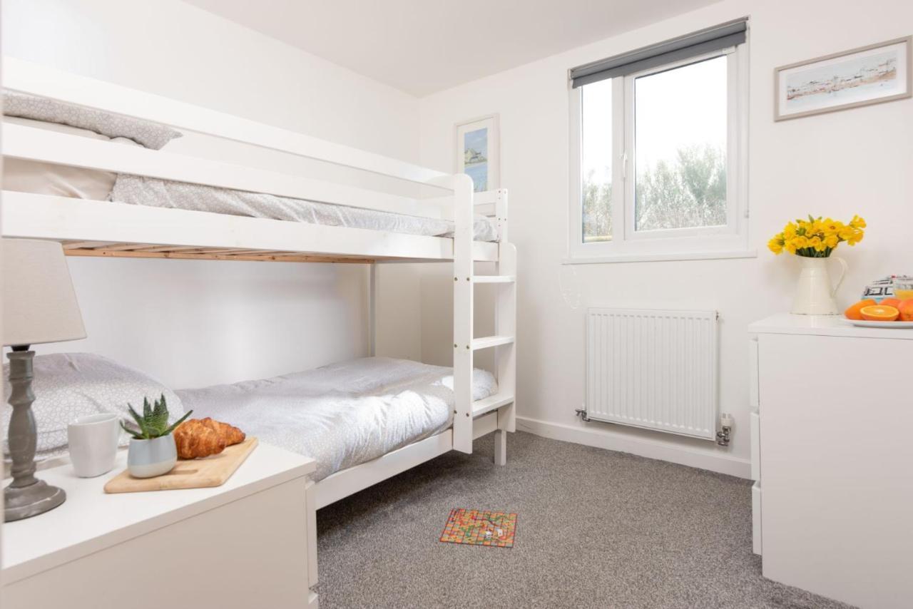 Wheal Jewel- Beautifully Fitted Wooden Cornwall * Helston